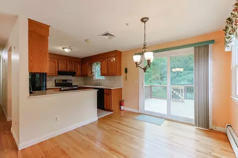 37 Oakleaf Dr, Mansfield, MA 02048 photo 6