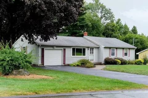 4 Crescent Ter, Ware, MA 01082