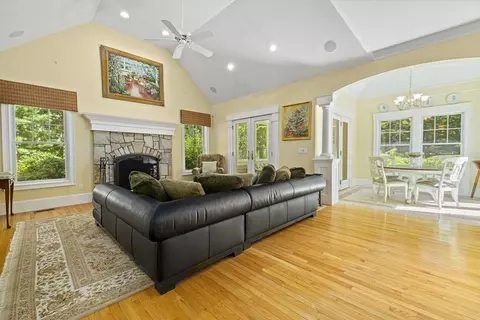 58 The Hacking Cir, Mashpee, MA 02649 photo 9