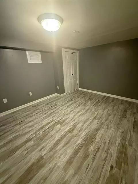 150 Cloran St, Springfield, MA 01109 photo 28