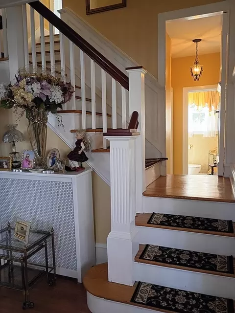 Entry Way - 333 Langley St, Fall River, MA 02720 photo 3 of 4