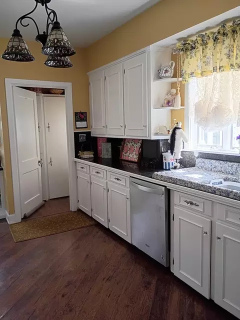 Kitchen - 333 Langley St, Fall River, MA 02720 photo 5 of 5