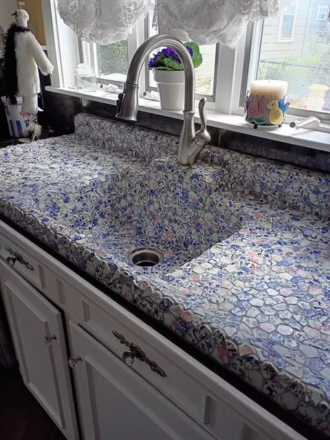 Kitchen - 333 Langley St, Fall River, MA 02720 photo 2 of 5