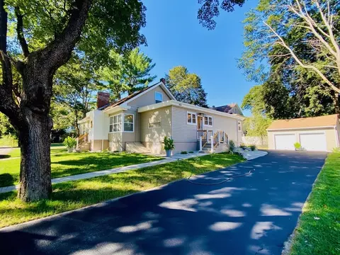 46 Crosby St, Webster, MA 01570 photo 2