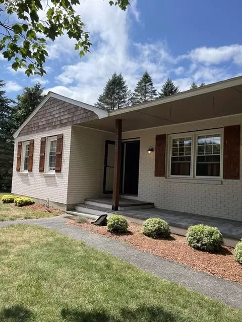 28 Hillandale Rd, Ashburnham, MA 01430