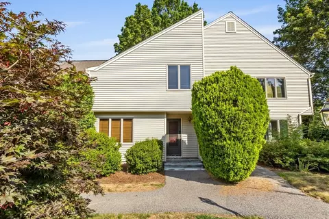 407 Great Rd #9, Acton, MA 01720