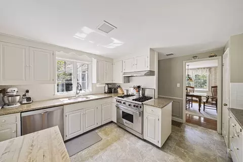 639 Main St, Hingham, MA 02043 photo 5
