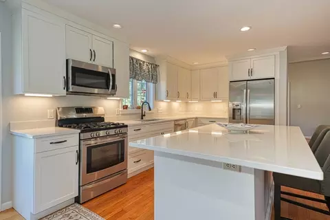31 Garrison Grv, Lancaster, MA 01523 photo 7