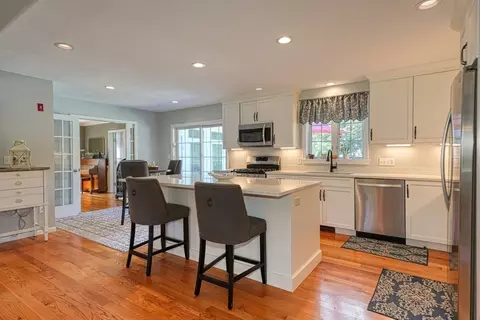 31 Garrison Grv, Lancaster, MA 01523 photo 8