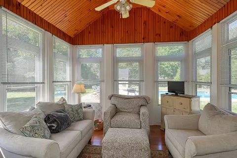 31 Garrison Grv, Lancaster, MA 01523 photo 13