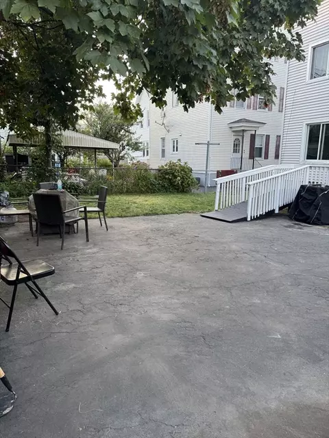 Exterior - 371 Osborn St, Fall River, MA 02724 photo 4 of 4
