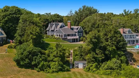 916 Main St, Cotuit, MA 02635 photo 6