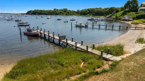 916 Main St, Cotuit, MA 02635 photo 5