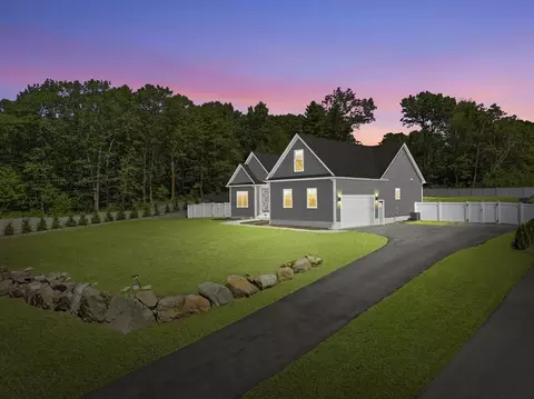 53 Cross Rd, Johnston, RI 02919