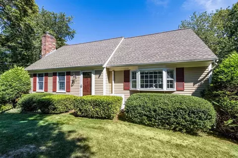 110 Marble Rd, Barnstable, MA 02630