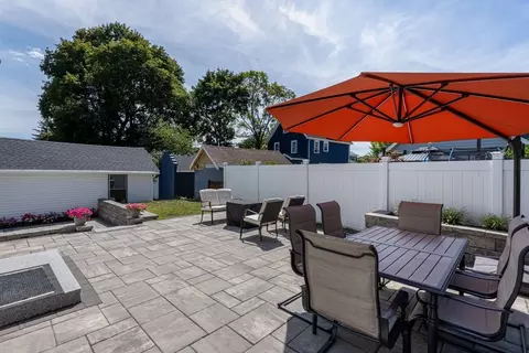 Exterior - 39 Pine St, Wakefield, MA 01880 photo 3 of 6