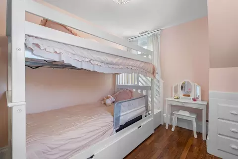 Bedroom - 39 Pine St, Wakefield, MA 01880 photo 4 of 4