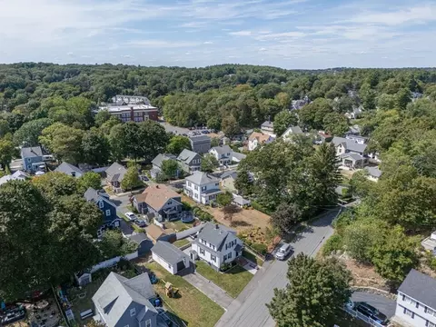 View/Area - 39 Pine St, Wakefield, MA 01880 photo 1 of 3