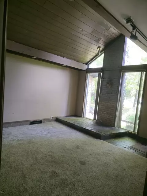 40 Division St, Easthampton, MA 01027 photo 10