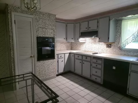 40 Division St, Easthampton, MA 01027 photo 17