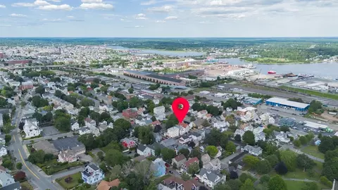 17 Franklin St, New Bedford, MA 02740