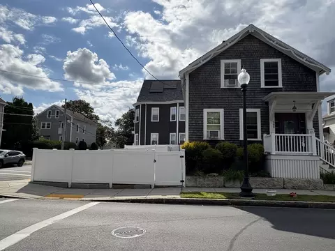 389 Cottage St, New Bedford, MA 02740