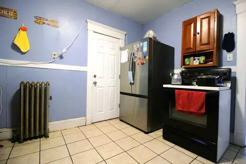 61 Kimberly Ave, Springfield, MA 01108 photo 7