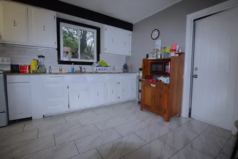 61 Kimberly Ave, Springfield, MA 01108 photo 14