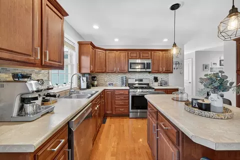 750 Cambridge St, Fall River, MA 02721 photo 11