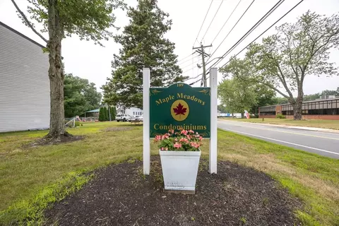 109 Maple St #E3, Attleboro, MA 02703