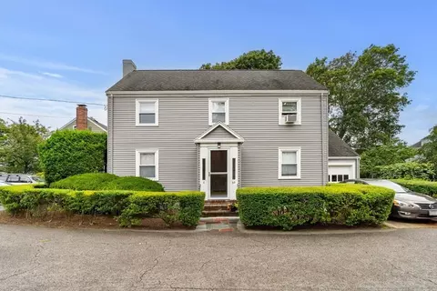 30 Kings Beach Ter, Swampscott, MA 01907