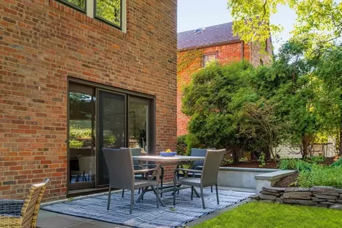Exterior - 144 Jordan Rd, Brookline, MA 02446 photo 3 of 6