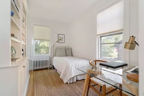 Bedroom - 144 Jordan Rd, Brookline, MA 02446 photo 6 of 7