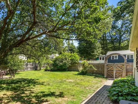 Exterior - 12 Thomas St, Walpole, MA 02081 photo 7 of 7