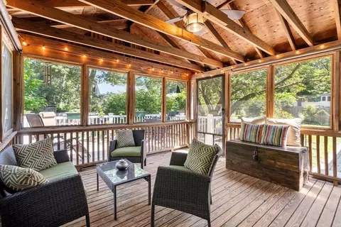 Exterior - 12 Thomas St, Walpole, MA 02081 photo 3 of 7