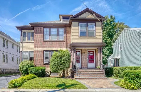 50-52 Albion St, Melrose, MA 02176