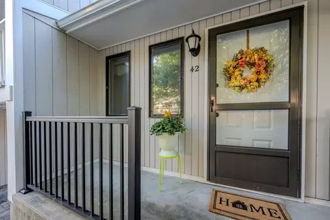 42 Gordon Cir #42, Grafton, MA 01519