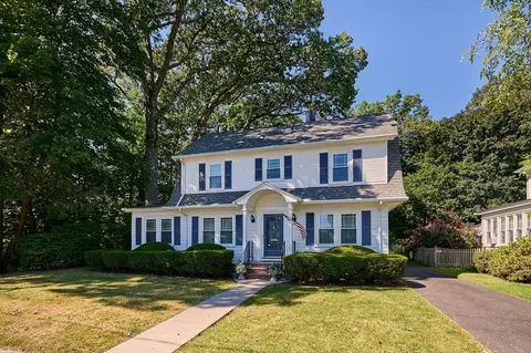 211 Pleasant St, Holyoke, MA 01040