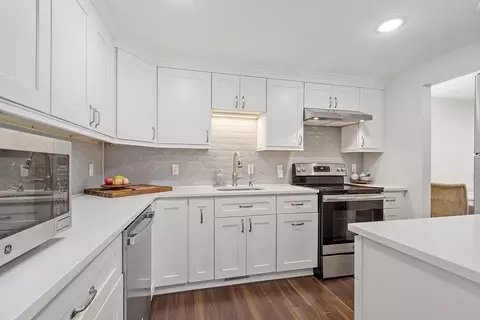 5 Elm St #2, Acton, MA 01720