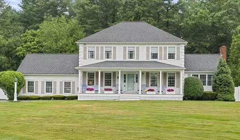 36 Meadow Ln, Hanson, MA 02341
