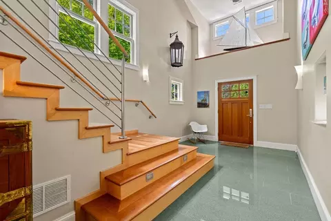 6 Beaver Pond Rd, Beverly, MA 01915 photo 2