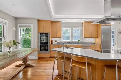 6 Beaver Pond Rd, Beverly, MA 01915 photo 4
