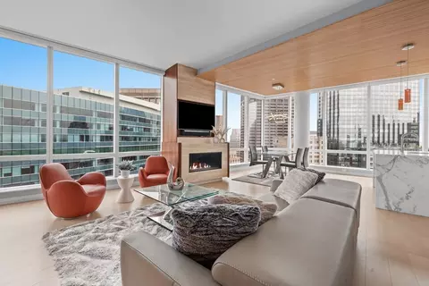 1 Franklin St #3808, Boston, MA 02110