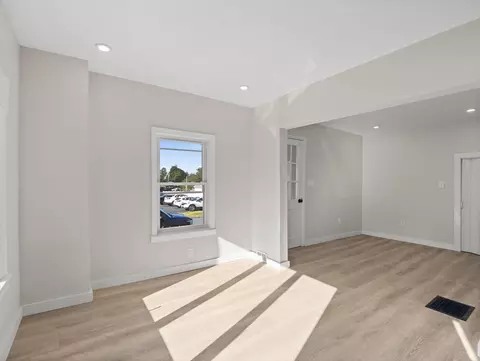 Living - 6 Solferino St, Worcester, MA 01604 photo 3 of 10