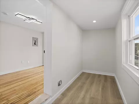 Entry Way - 6 Solferino St, Worcester, MA 01604 photo 1 of 1