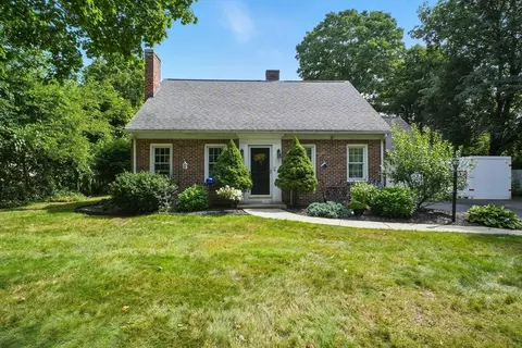 19 Rhinebeck Ave, Springfield, MA 01129