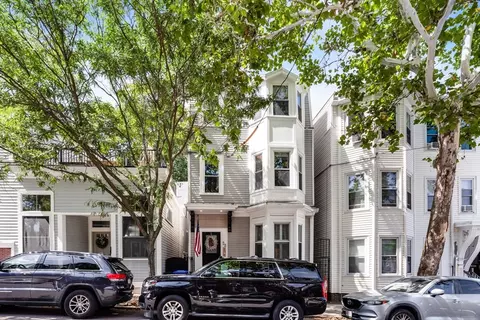 73 G St #2, Boston, MA 02127