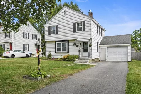 99 Cambridge Ave, Pittsfield, MA 01201