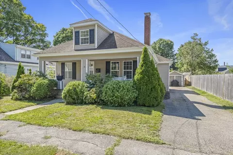 11 Shaw St, Weymouth, MA 02191
