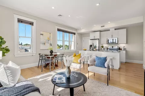 593 Somerville Ave #6, Somerville, MA 02143